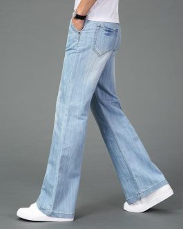 Acampanado azul claro