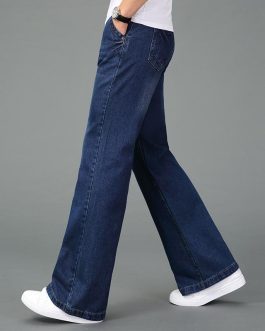 Acampanado azul oscuro